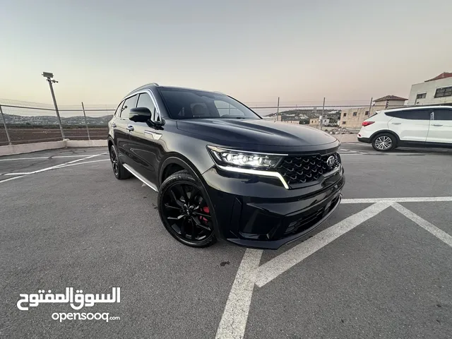 كايا سورينتو /2020 فل الفل فتحة سقف بانوراما 2x4 ///200Hp ديزل 2200cc فل الفل مسكر بلاك