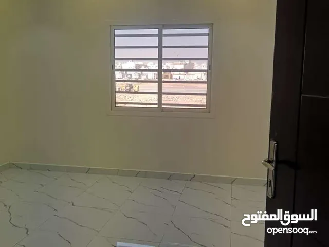 180 m2 3 Bedrooms Apartments for Rent in Al Riyadh Al Remaeyah