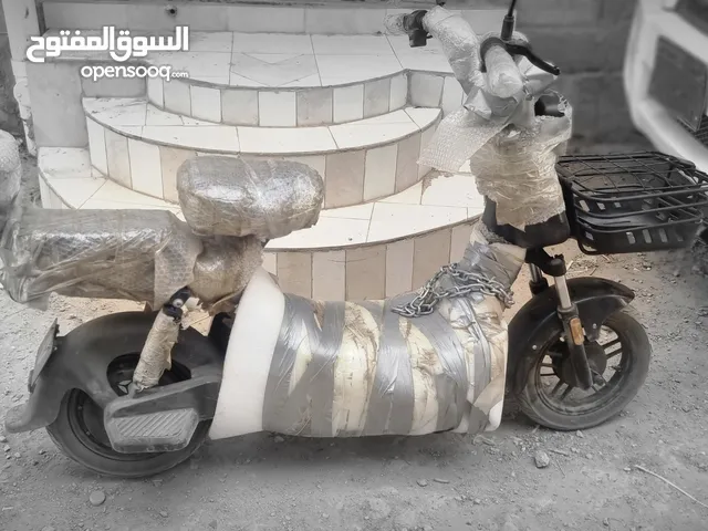 دراجة كهربائيّة الشحنة الواحده تمشيك 60 كيلوه