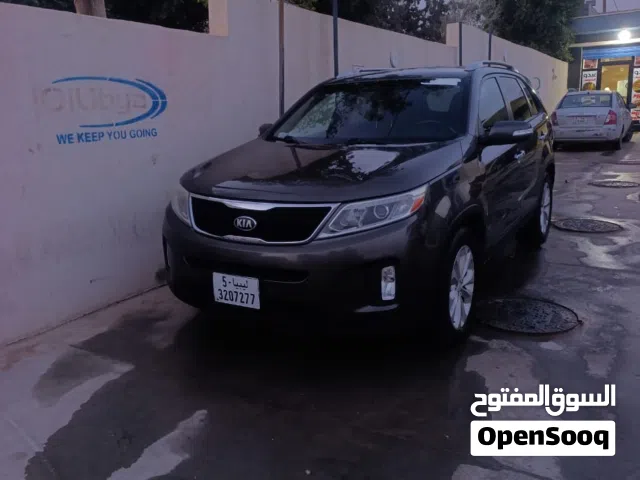 Used Kia Sorento in Tripoli
