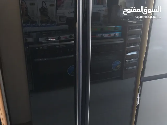 ثلاجة هيتاشي تايلندي استوك سايد باي سايد  سكريت أسود حجم 659 لتر انفيرتر