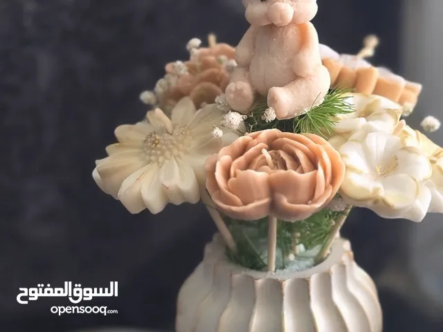 تنسيق شموع يدوية داخل أصيص حجري فاخر – مناسب للهدايا والتزيين