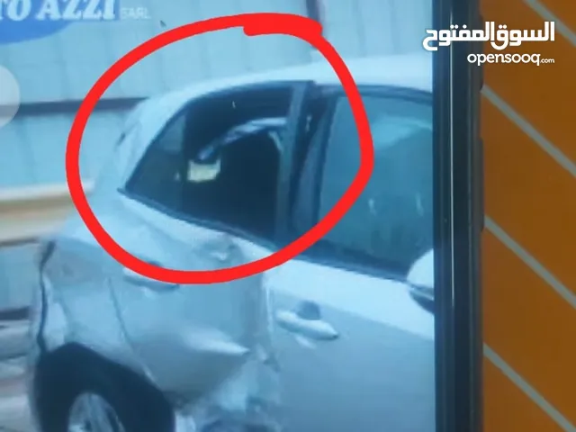 2019 to 2025 corolla hatchback rear right side back glass 15 Rial