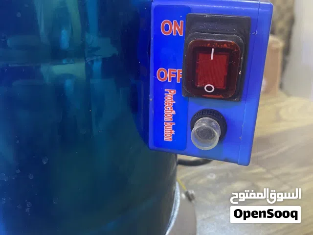 عصارة سمسم وزبدة المكسرات