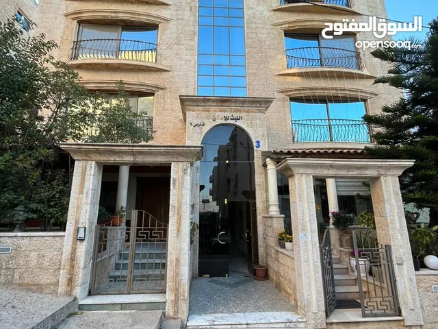211m2 3 Bedrooms Apartments for Sale in Amman Um El Summaq