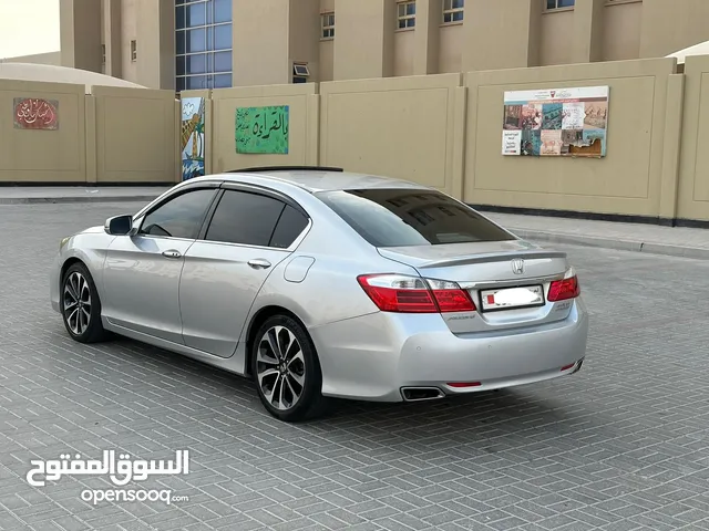 HONDA ACCORD 2016 FULL OPTION SUNROOF