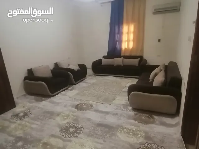 شقه مفروشه تشطيب حديث الايجار بالحشان سوق الجمعه