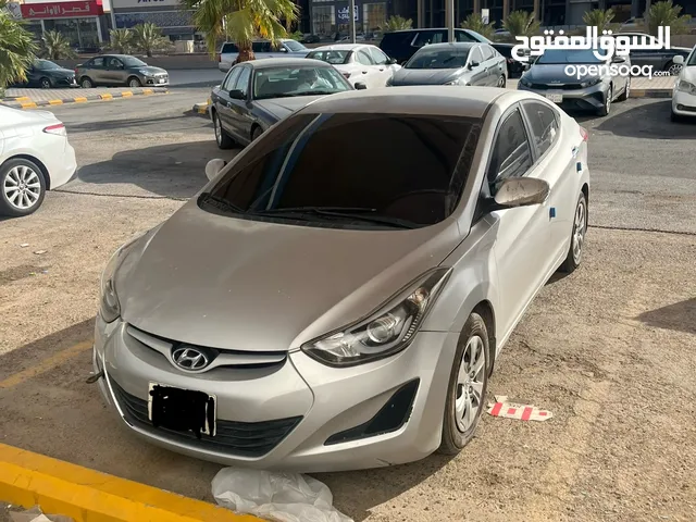 Used Hyundai Elantra in Al Riyadh