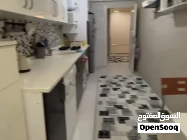 شقة 3 غرف وصالة