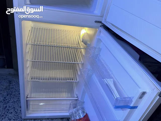 ثلاجة فزتل للبيع