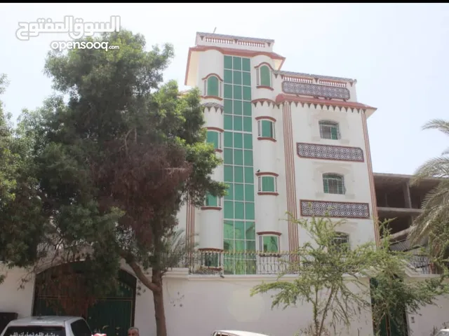 324 m2 5 Bedrooms Apartments for Rent in Aden Other