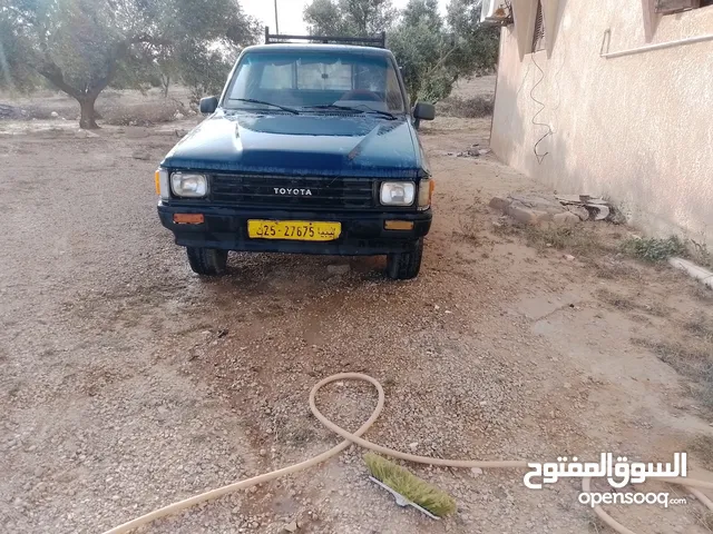 Used Toyota Hilux in Asbi'a