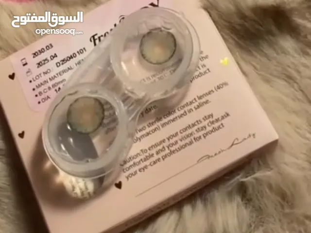 عدسات مكبره طبيه