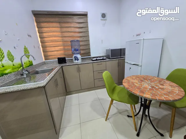 للايجار استوديو مفروش شامل الكهرباء في ابو صيبع