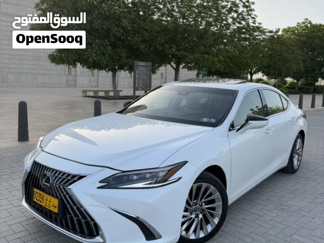 2022 لكزس ES ES 300