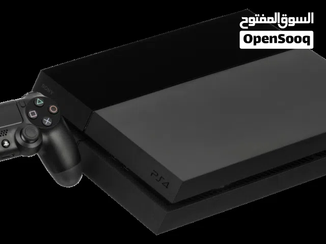 جهاز بلاي ستيشن 4 للبيع  مع ملحقاته وهدايه