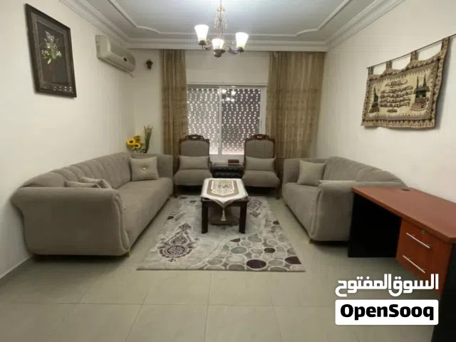 شقة للبيع في البيادر ابو السوس  المساحة 123 متر  غرف نوم 1 ماستر  2 حمام و صالون  مطبخ و بلكونة
