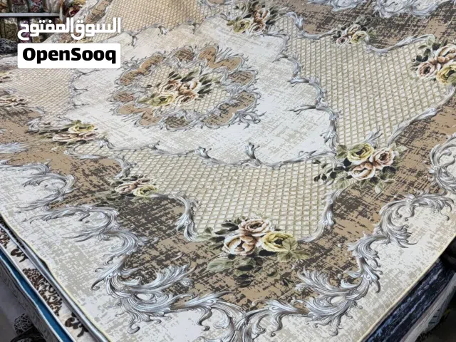 موكيت بألوان جدا جميله القياس 3 ×4 3d الظهر محبب يتوفر توصيل لجميع المحافظات