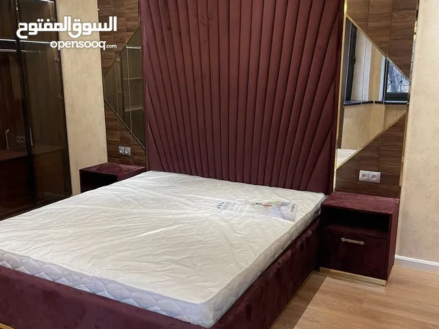 سرير مع خلفيه كامل الجدار 150 ريال ادارة عمانية واقل الاسعار