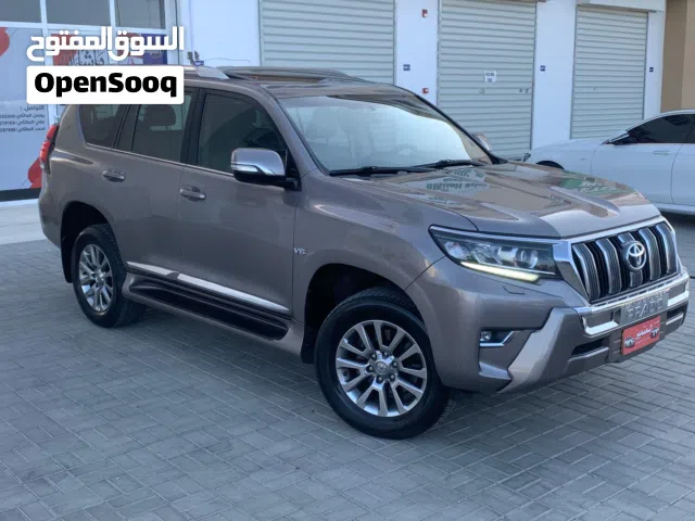 للبيع تويوتا برادو موديل 2021 رقم واحد فئه  VX بحالة الوكاله بدون حوادث