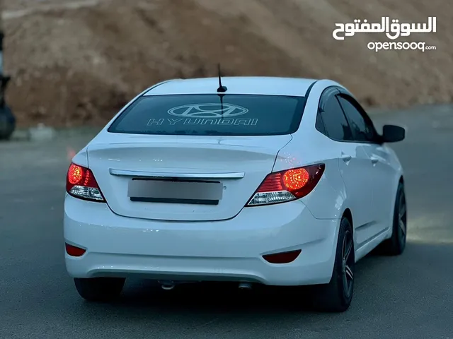 هيونداي اكسنت 2012 ثلاث جيد ((( جير عاادي ))))