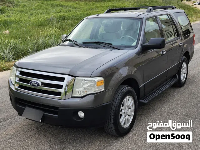 2014 فورد اكسبيديشن Limited