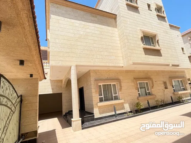 0 m2 5 Bedrooms Villa for Rent in Central Governorate Tubli