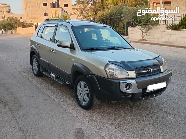 جيب هونداي توسان 2007 ديزل 20 صباب أوتوماتيك مع فتحة سقف