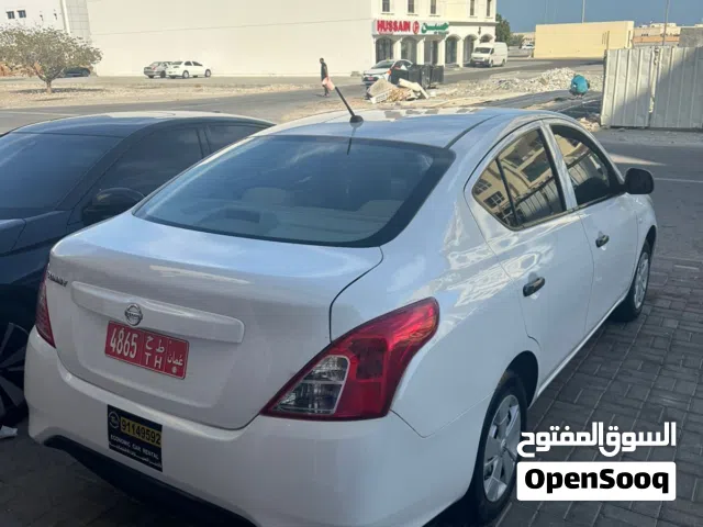 Sedan Nissan in Muscat