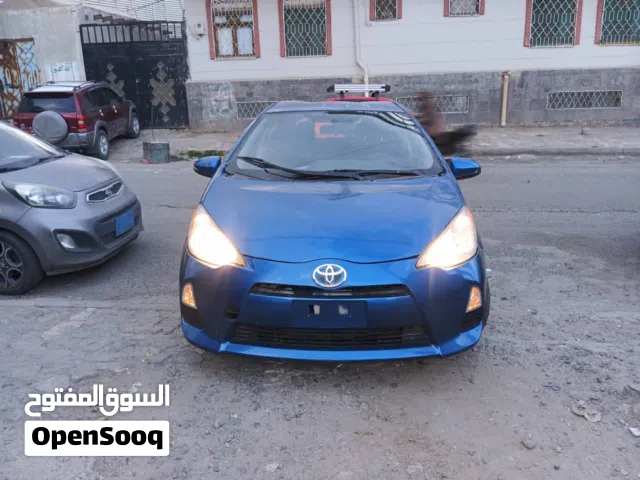 2013 تويوتا بريوس Prius