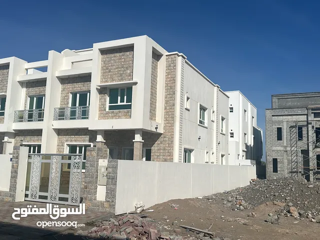 300m2 4 Bedrooms Townhouse for Sale in Muscat Al Mawaleh