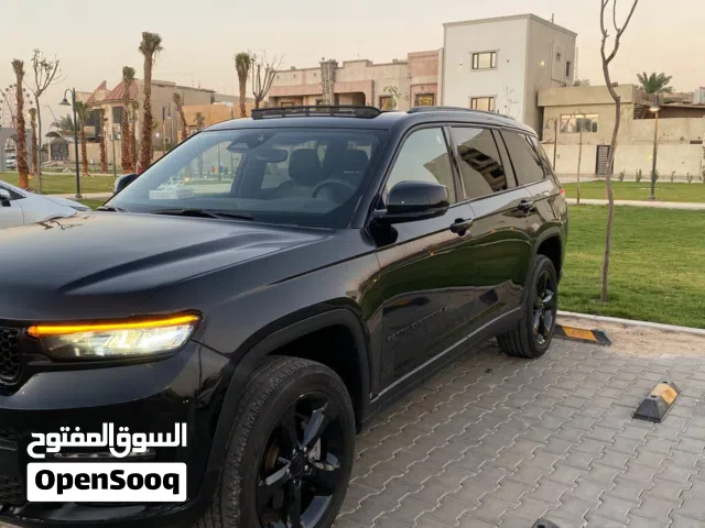 Used Jeep Grand Cherokee in Basra