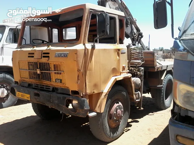 Tow Truck Iveco 1985 in Kufra