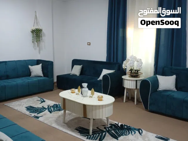 بعد الصلاة على النبي طقم بحالة الوكالة جديد مش مستعمل خشب سويد نضيف نخب أول اسفنج دانلاب طقم فخم جدآ