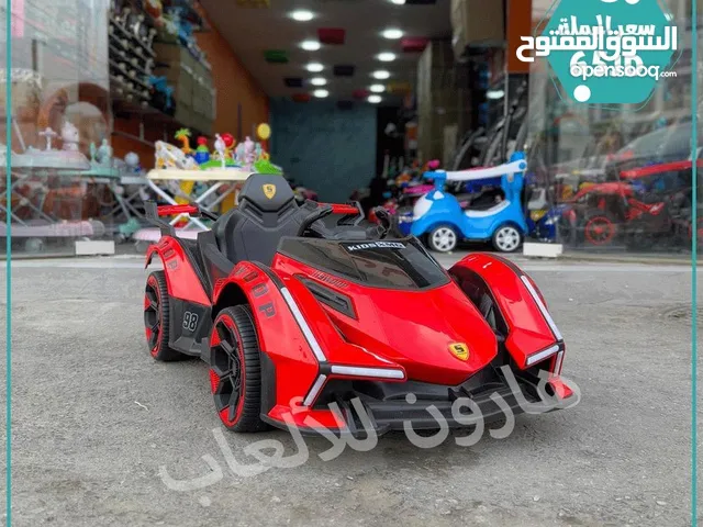 سيارة شحن مميزه نوع فراري اعلى صنف تناسب عمر 6 سنة فل