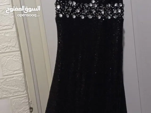 فستان سهرة اسود ترتر  مقاس 42