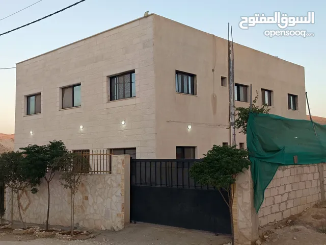 بيت للبيع في ماركا وادي القطار