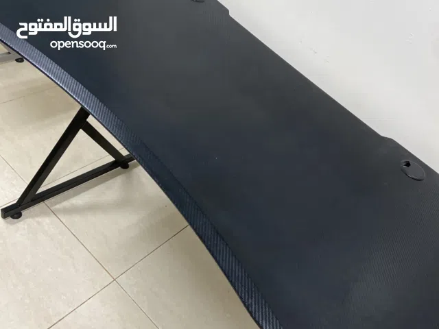 طاولة قيمنق - أسود Devo gaming table -black - تصميم بسيط وجميل وعملي