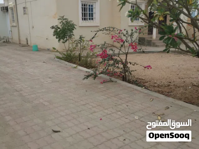 200 m2 3 Bedrooms Townhouse for Rent in Dhofar Salala