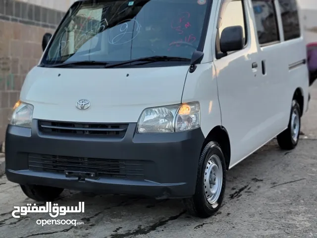 Toyota LiteAce 2015 in Ibb