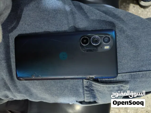 موترلا ايدج 30 برو اشراخ قمريه وخلفيه عررررطه فقط ب 25 الف