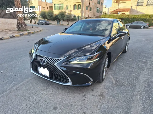 Used Lexus ES in Amman