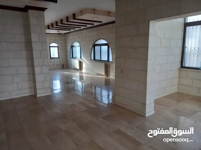550 m2 More than 6 bedrooms Villa for Rent in Amman Um El Summaq