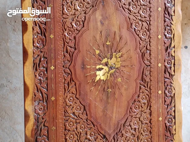 طاوله عتيقه عمرها 55 عام