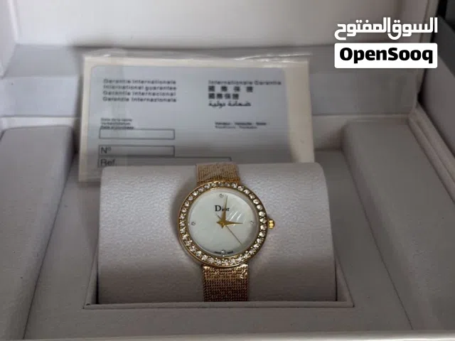ساعه نسائية ماركه ديور الفخمه