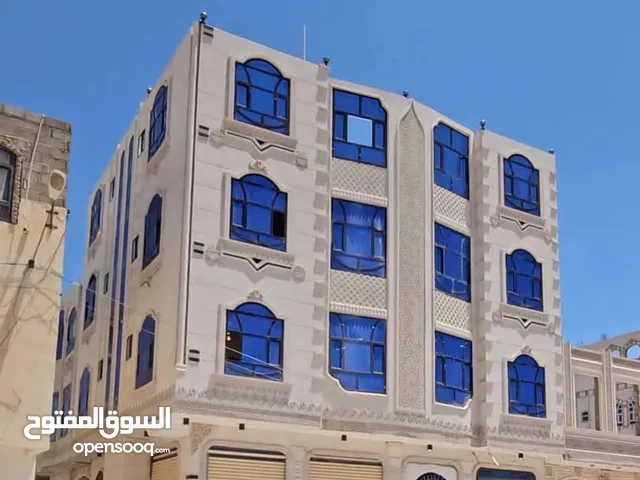 عماره 4دور 5شقق 3فتحات 3شوارع 5/12/12متر عماره استثماريه مسلح هرردي حجر السعر 80مليون صنعاء دارس جول
