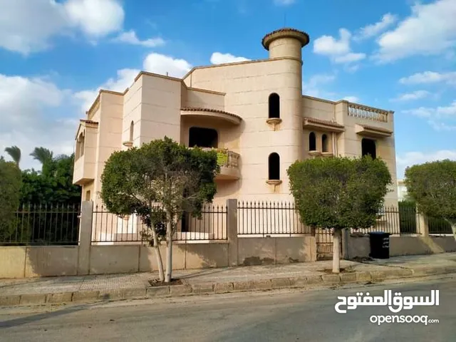 278 m2 More than 6 bedrooms Villa for Sale in Cairo Shorouk City