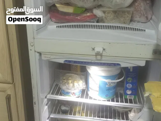 موجود ثلاجه للبيع