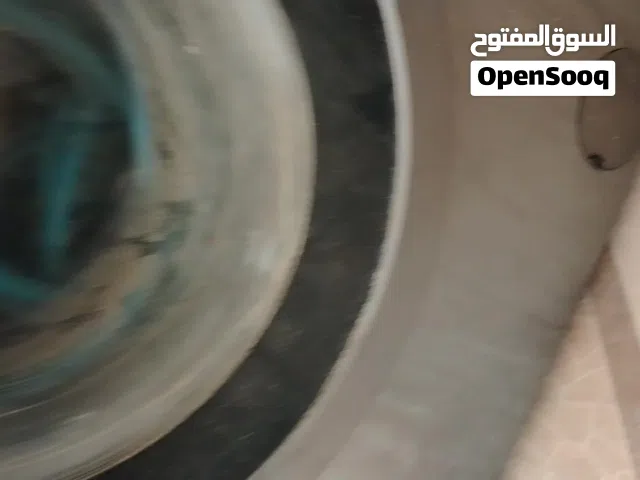 غسالة توماتيك  شركة beko 15 برامج  سخان المي خربان بحتاح تغيير لاكن الغسالة شغالة 100٪ و بتغسل كويسة