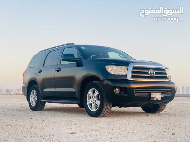 Toyota Sequoia 4.6L SR5 2010 model family used vehicle for Quick Sale